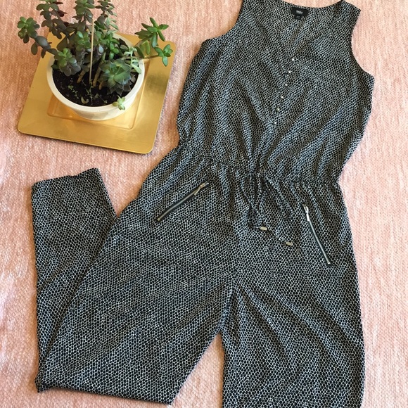 Jumpsuit - Picture 1 of 6